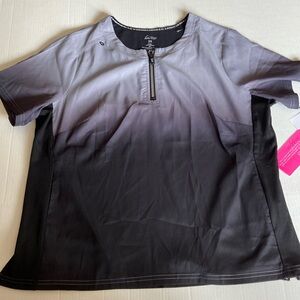 Koi Lite Scrub top NWT